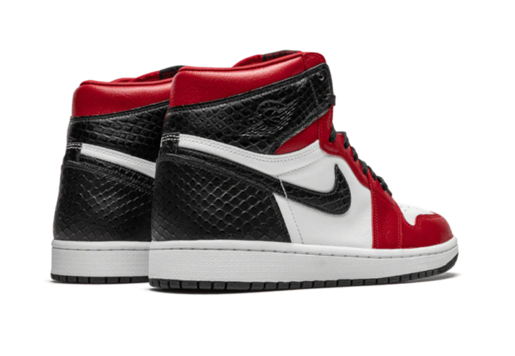 Air Jordan 1 Retro High Satin Snake Chicago
